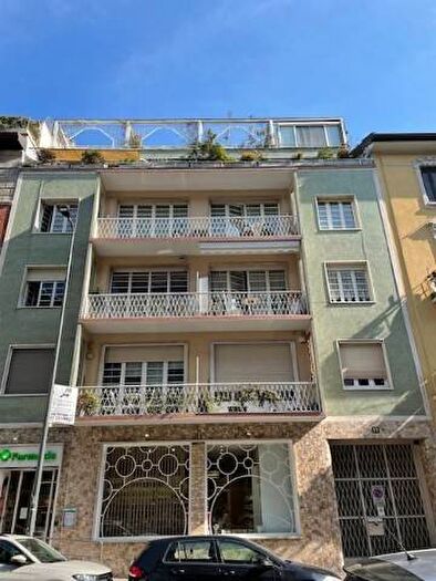 Appartamento trilocale in affitto in Via Pier Lombardo, Porta Romana Medaglie dOro, Milano