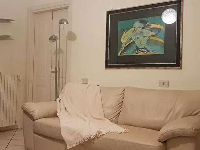 Appartamento bilocale in affitto in Strada Della Carità, Porta Romana Medaglie d'Oro, Milano