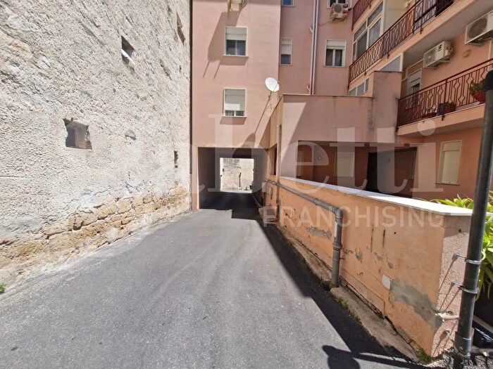 Appartamento quadrilocale in vendita in Via Bulotta, Carini