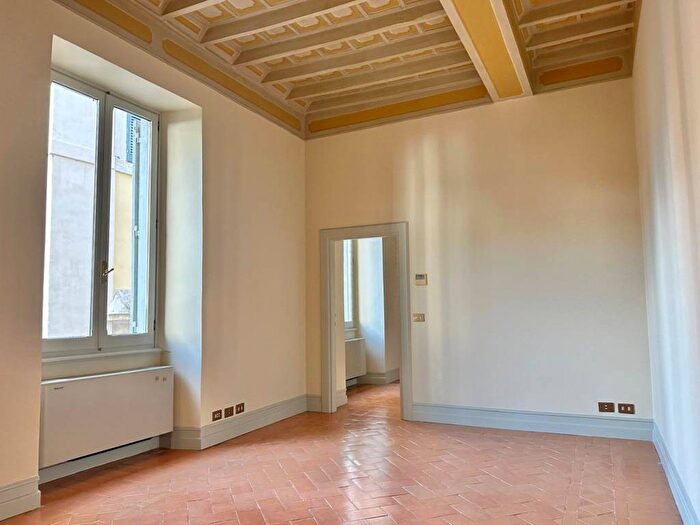 Appartamento bilocale in affitto in Via dei Coronari, Piazza Navona, Roma