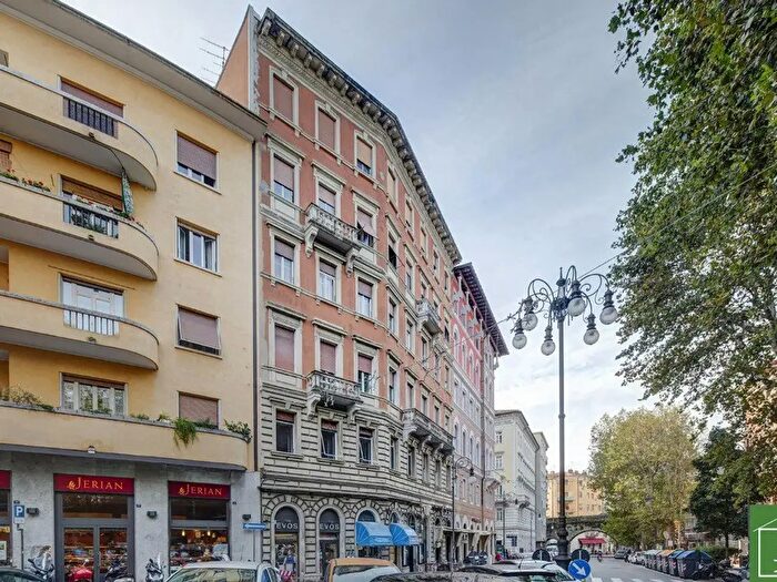 Appartamento quadrilocale in vendita in Via Stock, Trieste