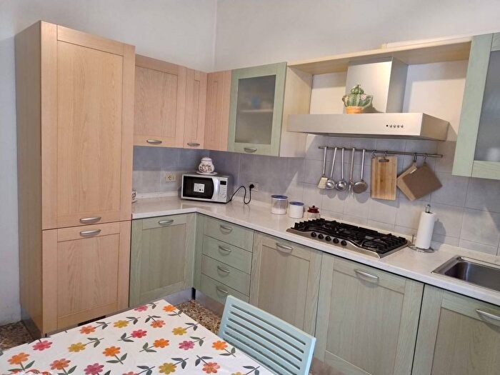 Appartamento bilocale in affitto in Viale Brigata Mantova, Valletta Paiolo, Mantova