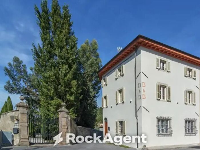 Casa con 6 locali in vendita in Via della Boccaccia, Capannori