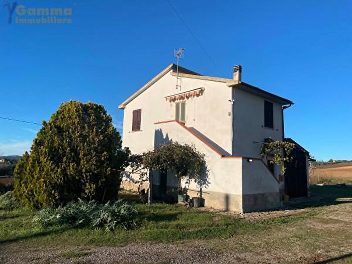 Casa con 5 locali in vendita in Orbetello