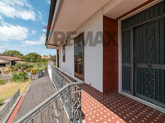 Appartamento trilocale in vendita in Via Risorgimento, Mascalucia