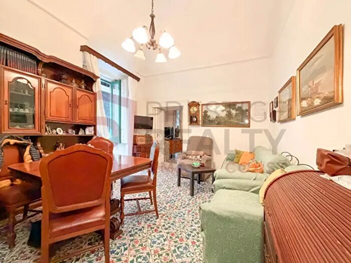 Appartamento con 6 locali in vendita in Amalfi