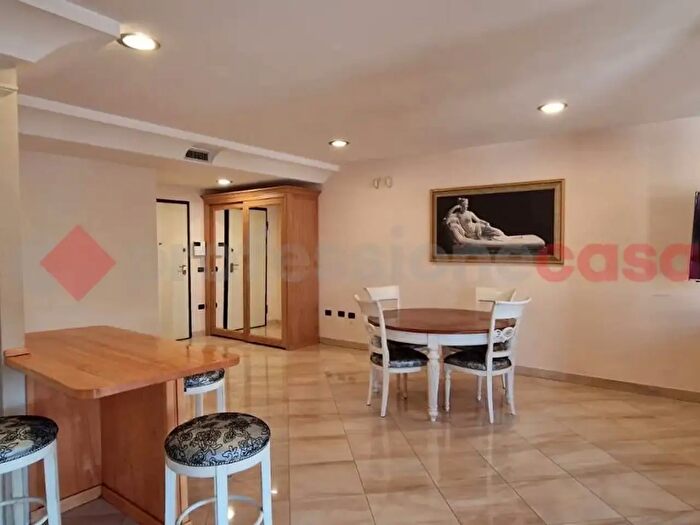 Appartamento trilocale in affitto in Via Leopardi, Cassino