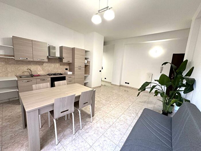 Appartamento bilocale in affitto in Via Giovanni Battista Fauchè, Cenisio, Milano