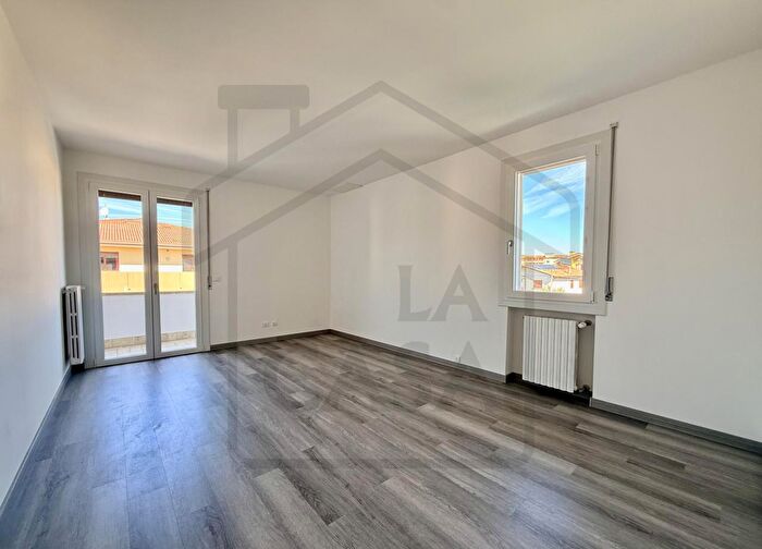 Appartamento trilocale in vendita in Via De Nicola, Montegrotto Terme