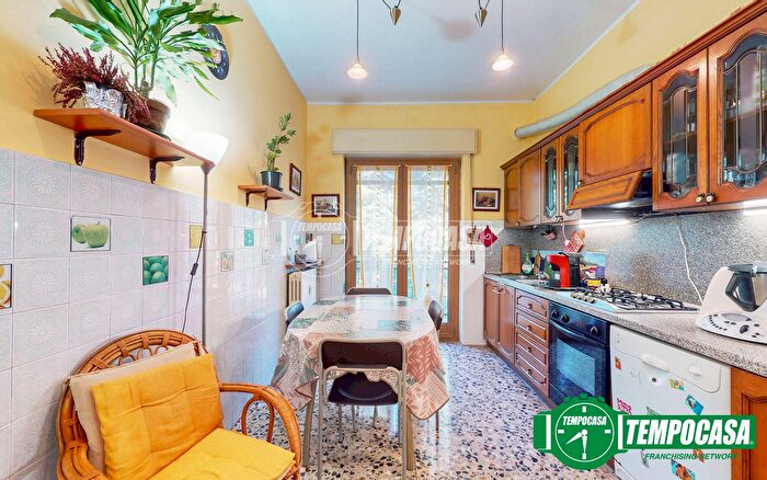 Appartamento trilocale in vendita in Via Schiappadoglie, Acqui Terme