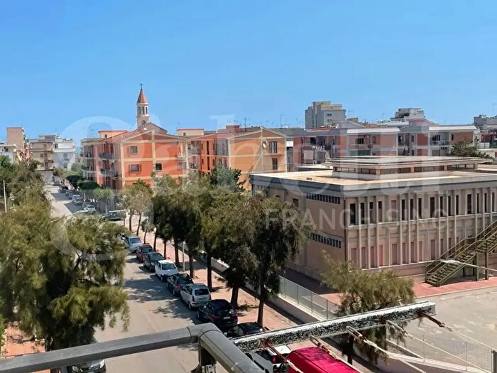 Appartamento quadrilocale in vendita in Via Pecorari, Margherita Di Savoia