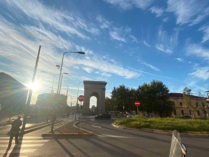 Appartamento bilocale in affitto in Viale Gian Galeazzo, Ticinese, Milano