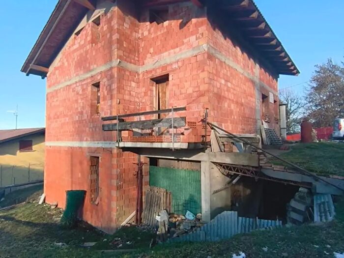 Casa con 5 locali in vendita in Via Monte, San Benedetto Val Di Sambro