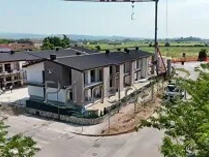 Appartamento quadrilocale in vendita in Via Provinciale, Lavagno