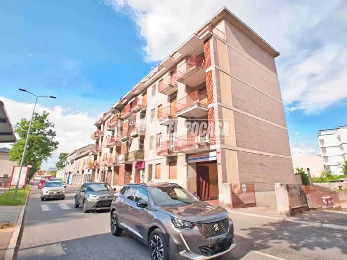 Appartamento trilocale in vendita in Viale Alessandro Volta, Novara