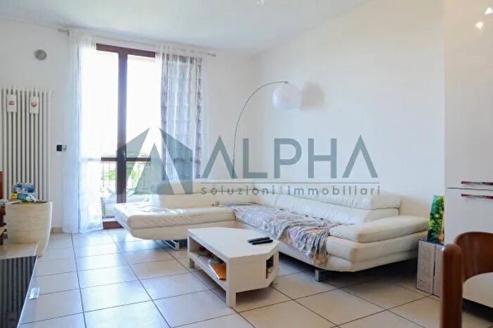 Appartamento trilocale in vendita in Via dei Tulipani, Cesenatico