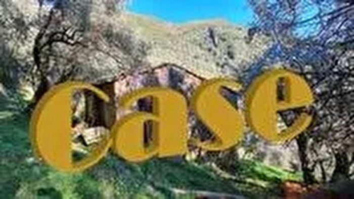 Casa bilocale in vendita in Camaiore