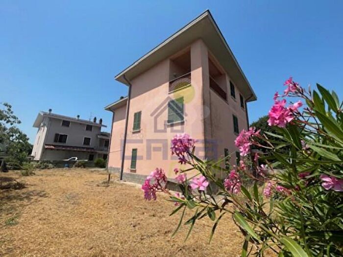 Appartamento quadrilocale in vendita in Via Carlo dalla Chiesa San Giuliano, Castelvetro Piacentino