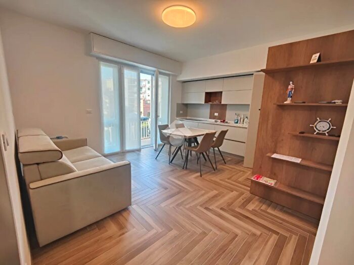 Appartamento bilocale in vendita in Via al Mare, Albisola Superiore