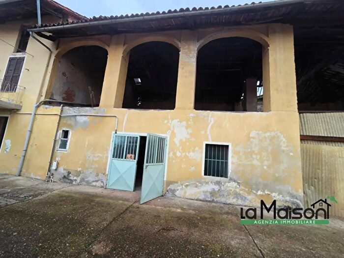Case in Vendita e in Affitto - 3