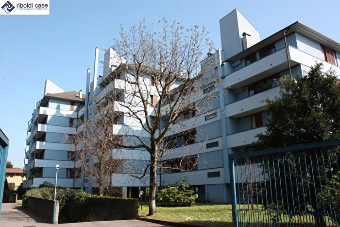 Appartamento trilocale in affitto in Seregno