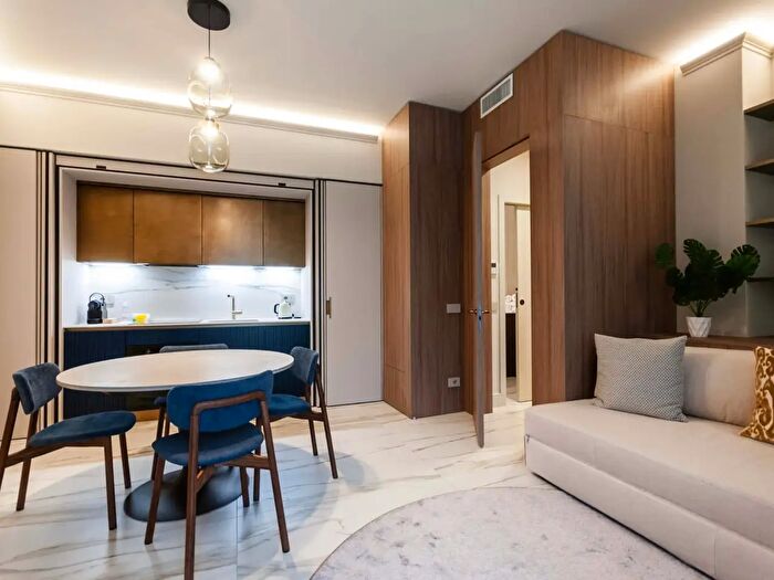 Appartamento monolocale in affitto in Via Fieno, Milano