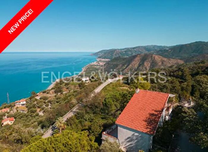 Casa con 6 locali in vendita in Contrada Piano San Cono, Naso