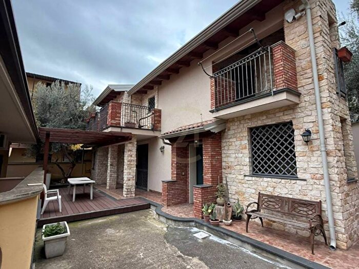 Casa con 5 locali in affitto in Librino Zia Lisa, Catania