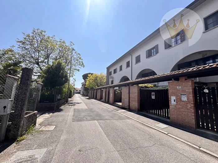 Casa con 5 locali in vendita in Via Silvio Slataper, Staranzano
