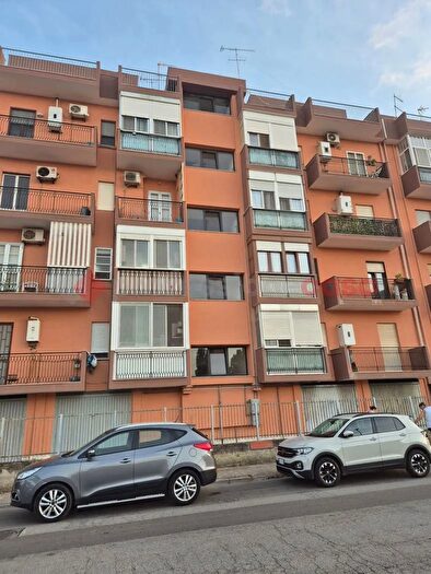 Appartamento trilocale in vendita in Via Andrea Mantegna, Brindisi