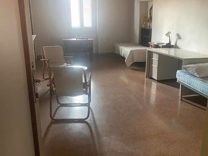 Appartamento con 5 locali in vendita in Pisa