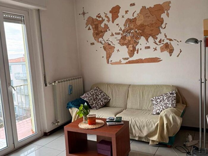 Appartamento bilocale in affitto in Via Roma, Centro, Alzano Lombardo