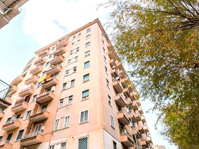 Appartamento bilocale in affitto in Viale delle Provincie, Bologna, Roma