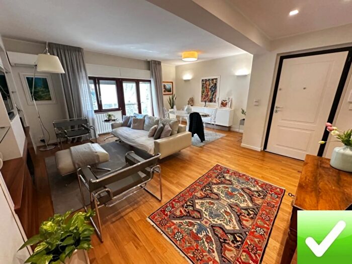 Appartamento con 5 locali in vendita in Reggio Calabria