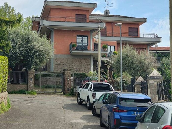 Casa trilocale in affitto in Via Catullo, Centro Storico, Albano Laziale