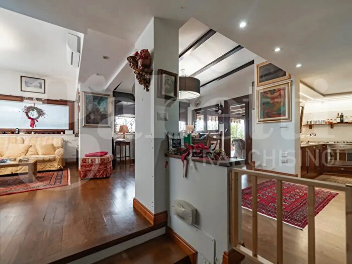 Appartamento quadrilocale in vendita in Via Luigi Pirandello, Rozzano