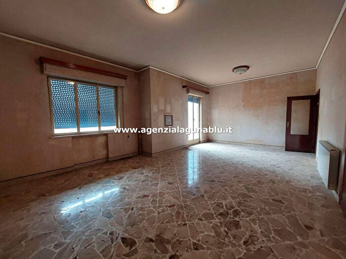 Appartamento con 5 locali in vendita in Via Castelvetrano, Mazara Del Vallo