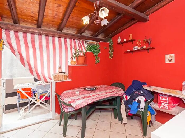 Casa con 5 locali in vendita in Via Sciarelle, Paterno'