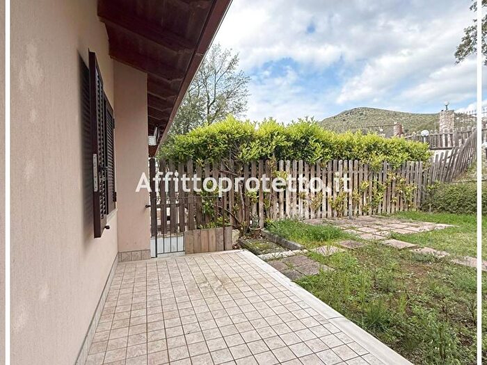 Casa quadrilocale in affitto in Strada Provinciale Itri Sperlonga, Itri