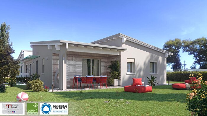 Casa con 5 locali in vendita in Via Scarlatti Snc, Cento