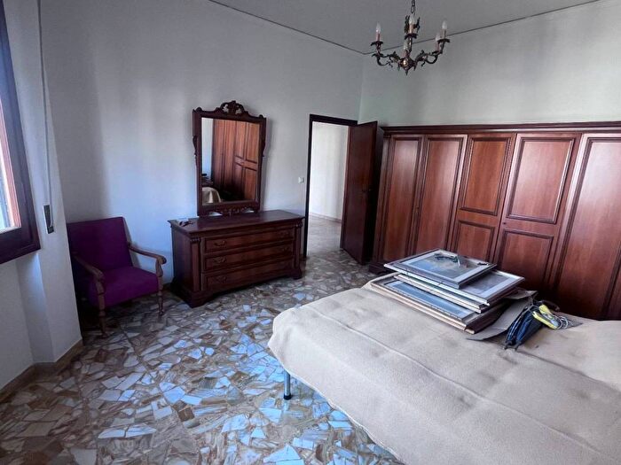 Appartamento quadrilocale in affitto in Via Carlo Collodi, Castello, Firenze