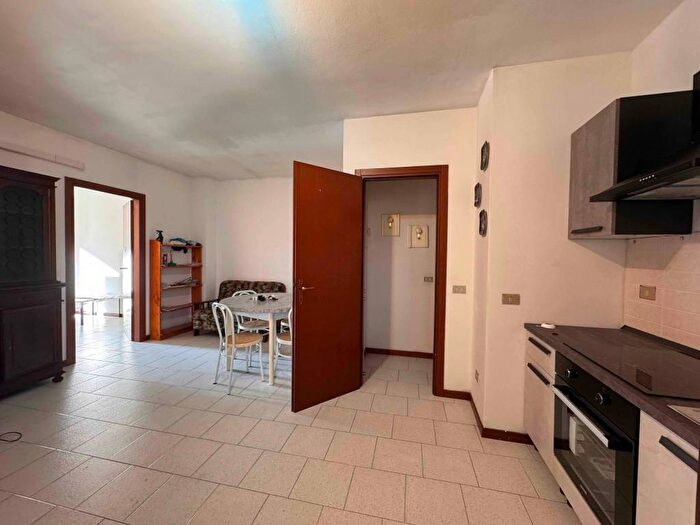 Appartamento bilocale in affitto in Piazza Alessandro Manzoni, Piazza Santa Maria, Busto Arsizio