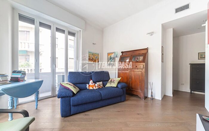 Appartamento bilocale in vendita in Viale Corsica, Milano