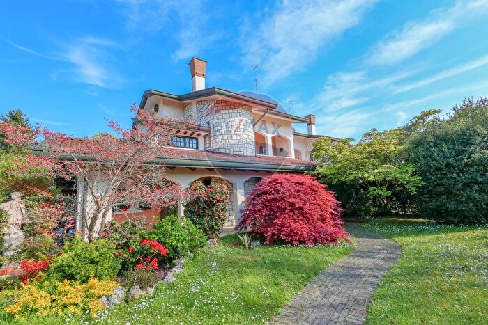 Casa con 9 locali in vendita in Via Terraglio, Venezia