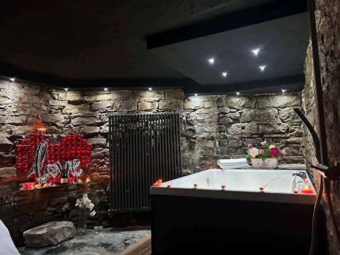 Appartamento monolocale in affitto in Via Pisciola, Palanzo, Faggeto Lario