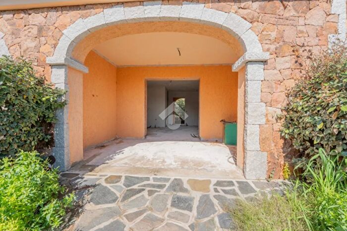 Casa trilocale in vendita in Via Tirreno, San Teodoro