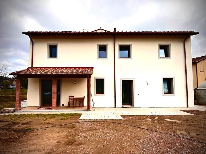 Casa quadrilocale in vendita in Borgo San Lorenzo