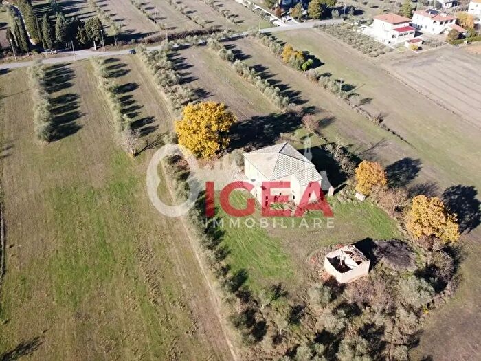 Casa con 20 locali in vendita in Massa Carrara, Torrita Di Siena