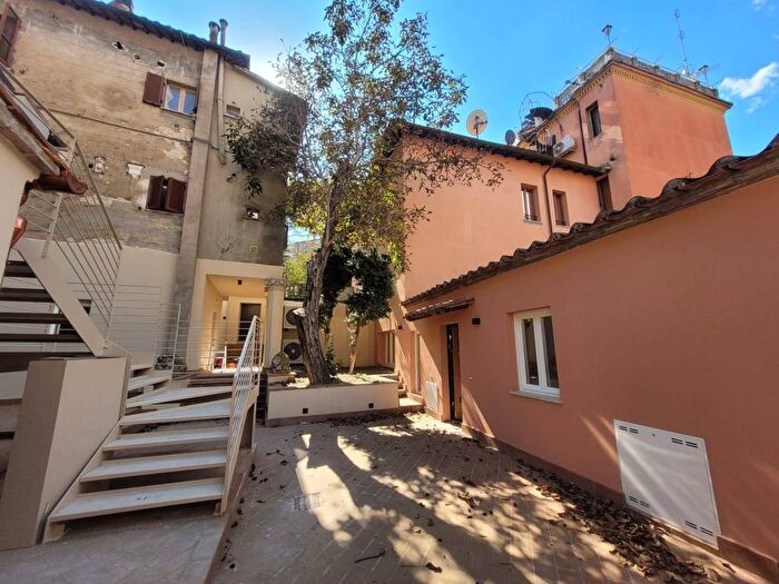 Appartamento bilocale in affitto in Via SantElisabetta, Centro Storico, Perugia