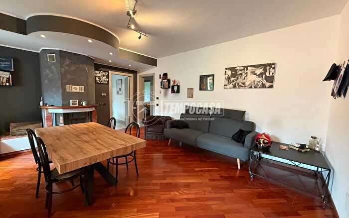 Appartamento trilocale in vendita in Via Damiano Chiesa, Dairago